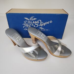 Vintage 1960s Island Slipper Wood Heel Sandals Silver Clear